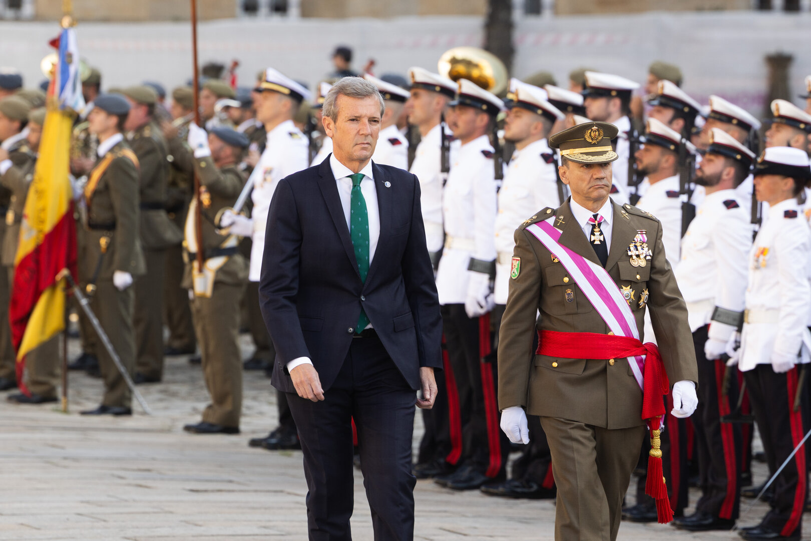 O presidente da Xunta, Alfonso Rueda, participa como delegado rexio na Ofrenda Nacional ao Apóstolo Santiago e na Santa Misa na Catedral de Santiago de Compostela (Praza do Obradoiro). 25/7/25.