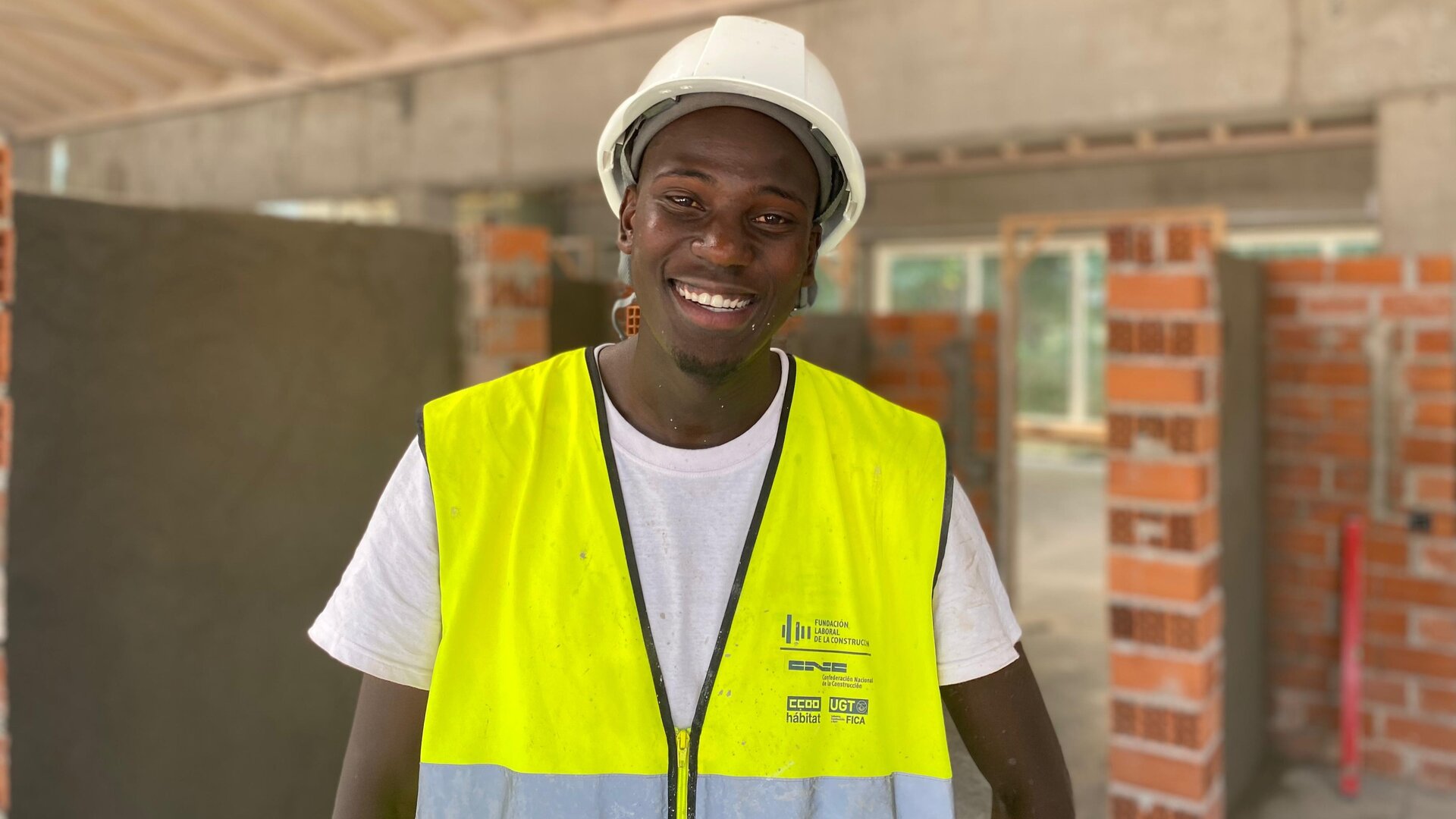 Abdalahi Amar Pame, alumno de los cursos de construcción de la fundación. (EP)