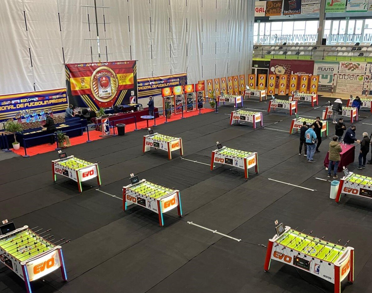 Futbolines en el torneo de Lalín. CEDIDA