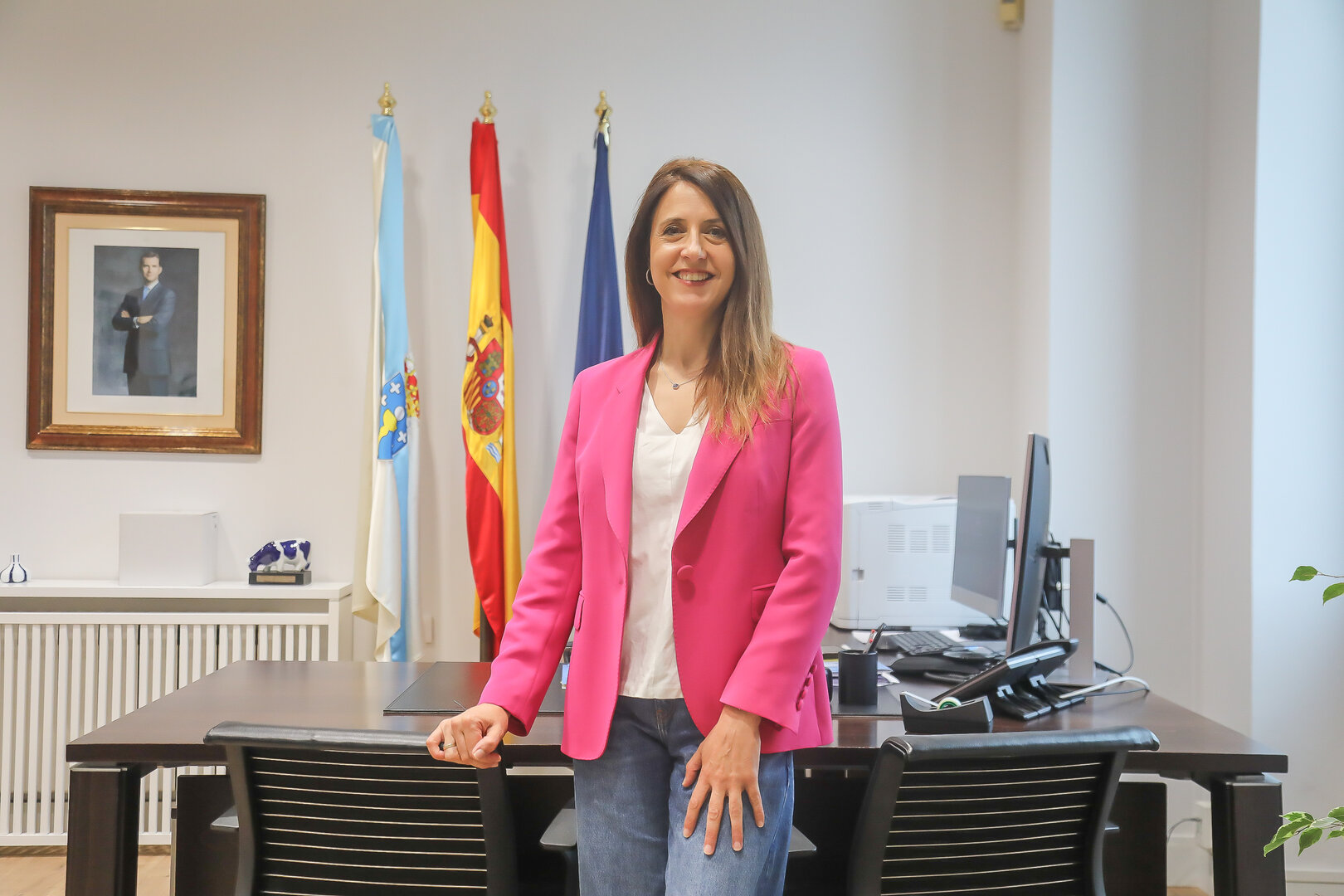 A conselleira de Medio Rural, María José Gómez, no seu despacho.NACHO SANTÁS