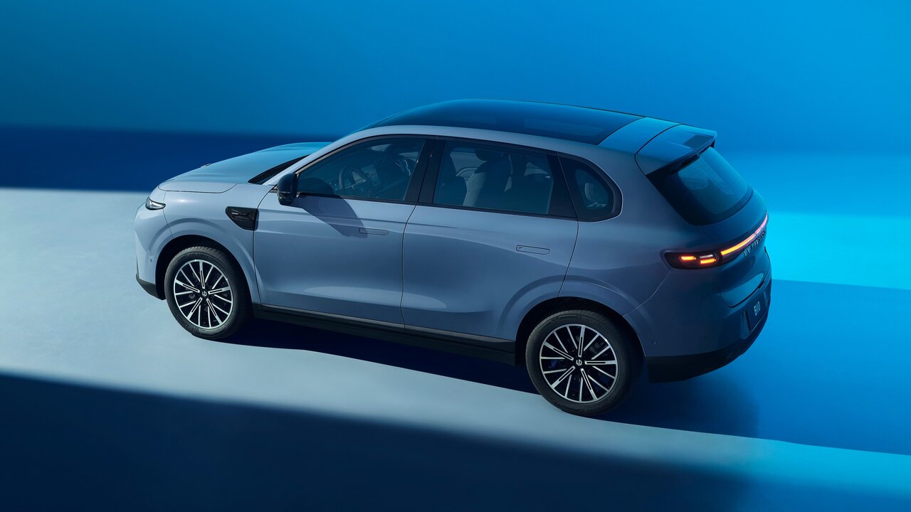 LeapmotorB10_Exteriorshots (7)