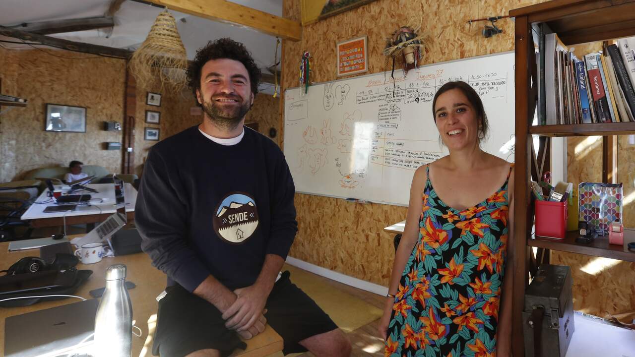 Edo Sadikovic E María Rodríguez, impulsores do coliving de Sende. CEDIDA.