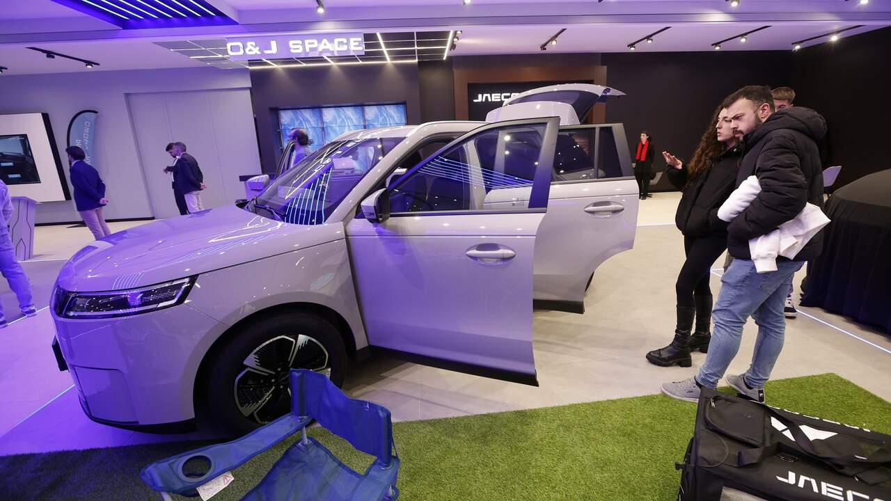 Jaecoo 5, en las instalaciones de Blendio Lugo. XESÚS PONTE