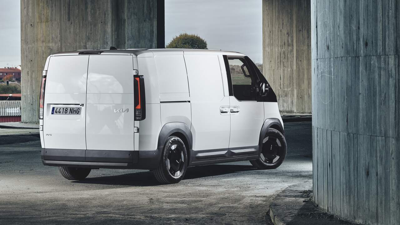 Kia PV5 (6)