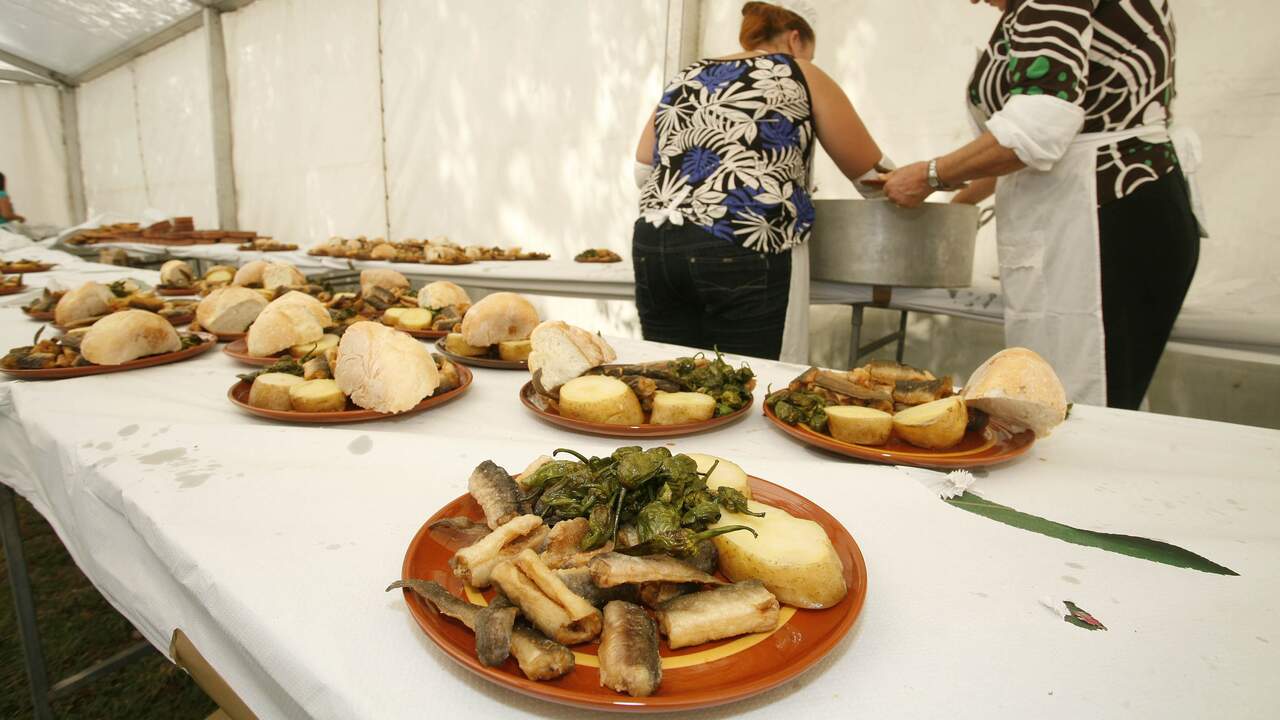 Un plato de anguilas. ARCHIVO