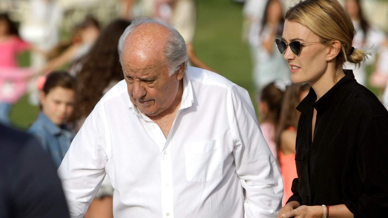 Amancio Ortega con su hija Marta en Casas Novas. CABALAR (EFE)